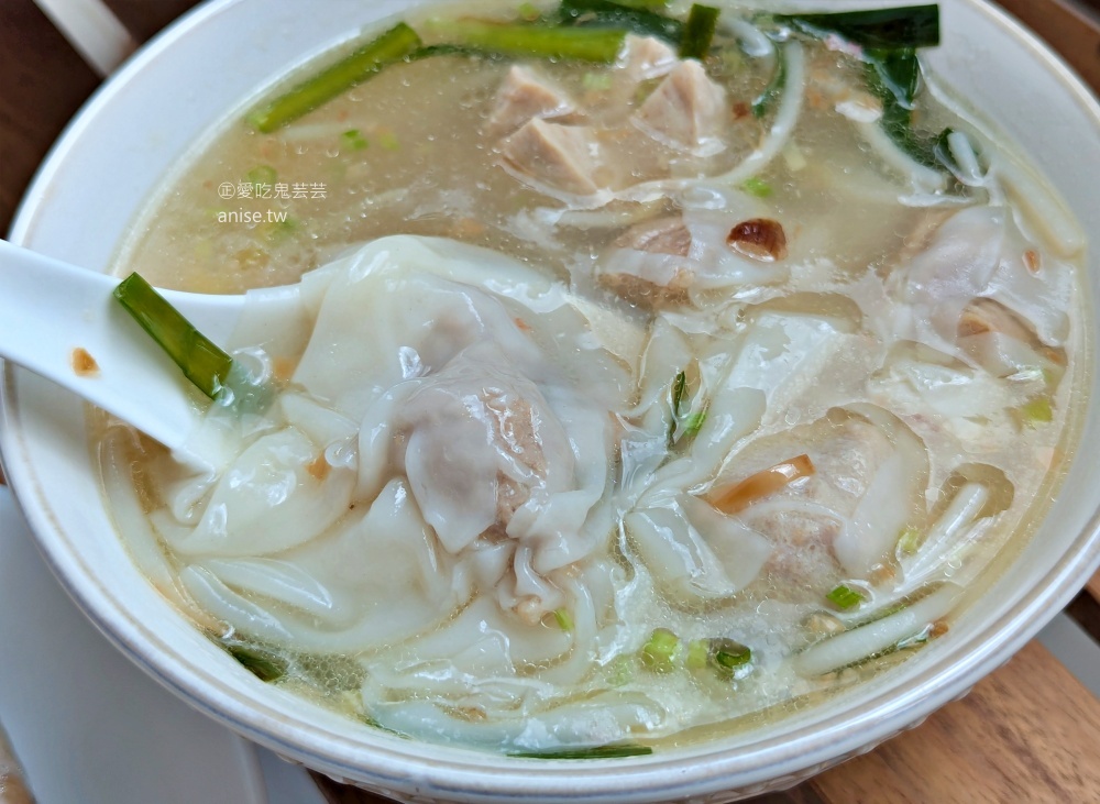 胡家潤餅，營業時間只是參考用，賣完提早打烊！桃園大廟美食(姊姊食記)