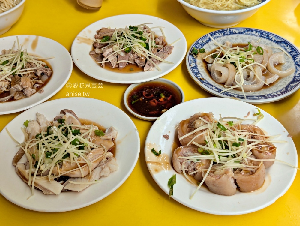 中義街乾麵，價格實在份量足，藏身新莊巷弄裡的在地美食(姊姊食記)