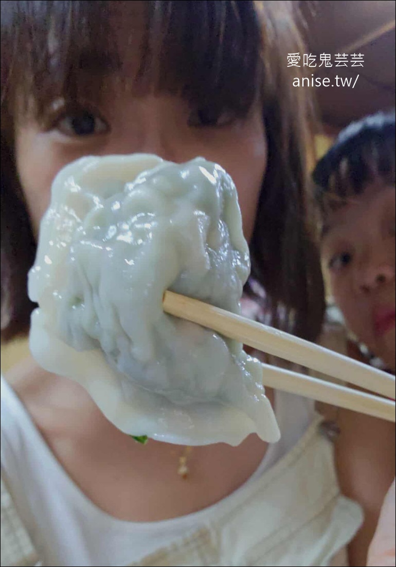 山東老牌水餃牛肉麵，超巨大水餃嚇死我