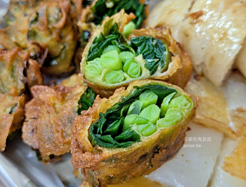 集美蚵嗲，大台北也吃的到肥美的蚵嗲與炸物，三重菜寮站美食(姊姊食記)