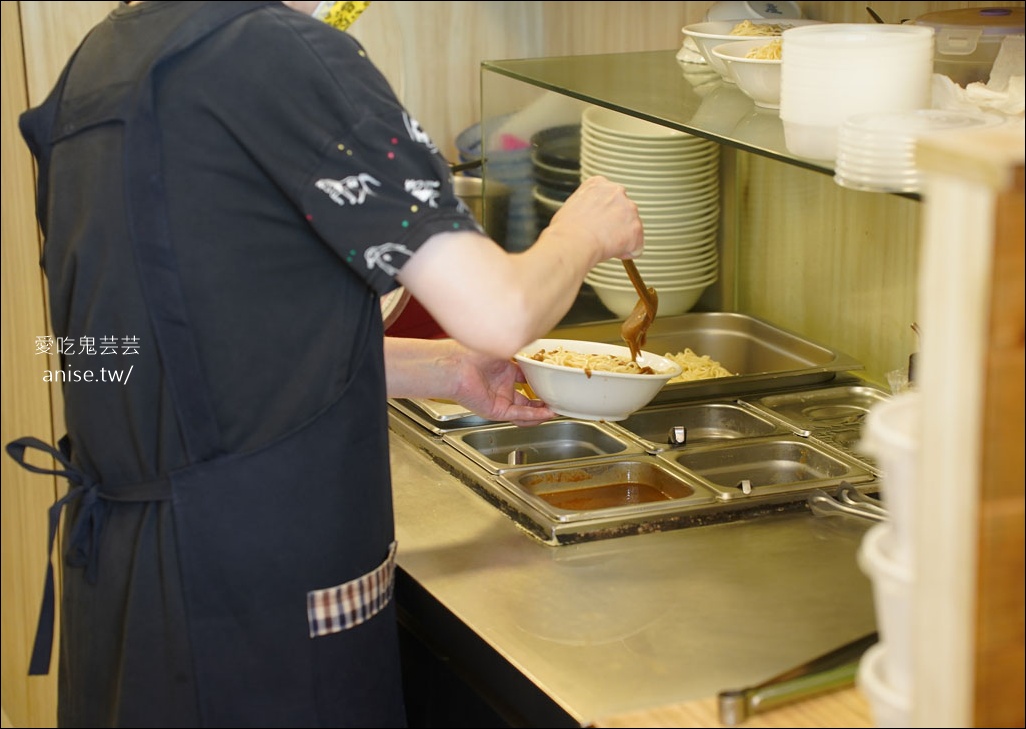 蘭花亭涼麵(創始店)，50年老店加入創新元素