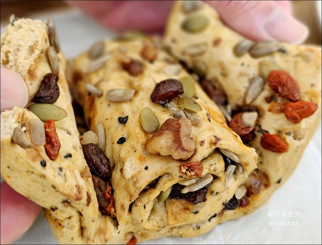 老麵酵匠包子饅頭桃園藝文店,料好實在,50%老麵的好味道! 老麵酵匠包子饅頭桃園藝文店,料好實在,50%老麵的好味道!