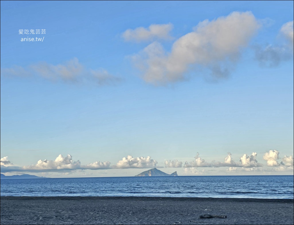 台妹炸雞翅 (五結店)，香脆不油膩的炸雞翅、炸雞腿，春捲、豆乾、豬血糕也都超好吃的啦！