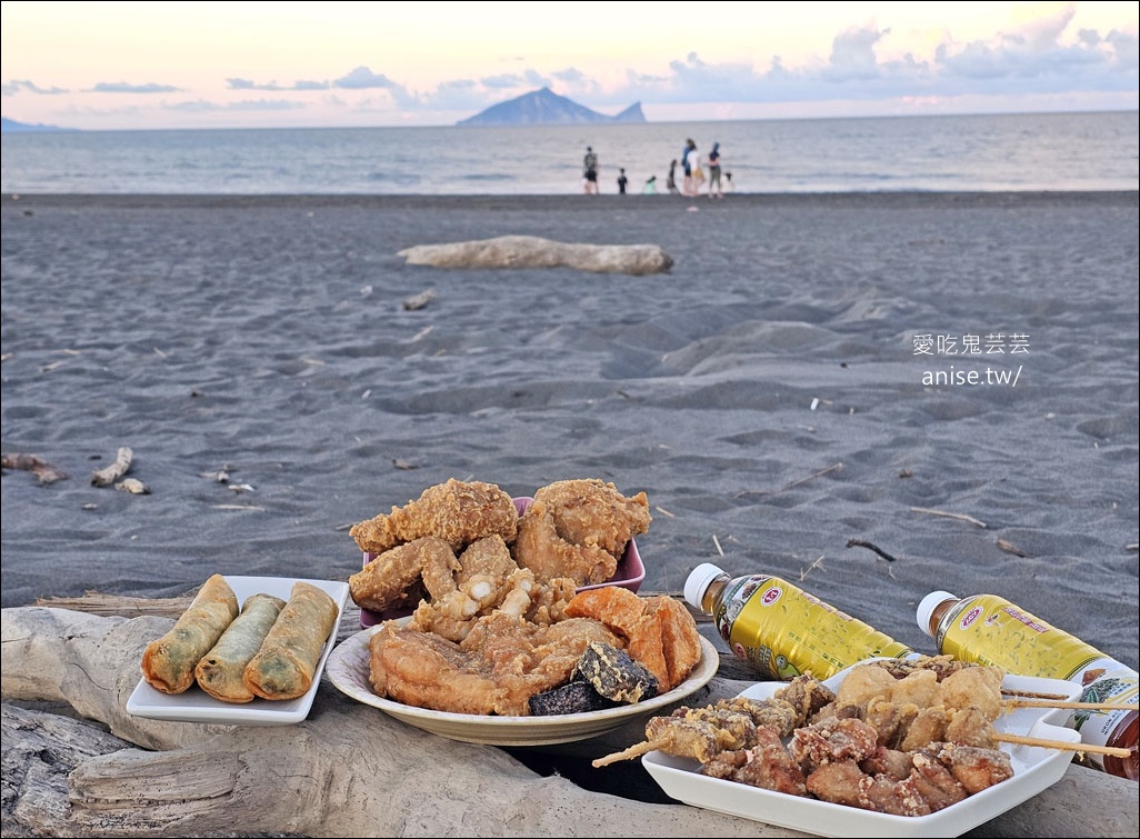 台妹炸雞翅 (五結店)，香脆不油膩的炸雞翅、炸雞腿，春捲、豆乾、豬血糕也都超好吃的啦！