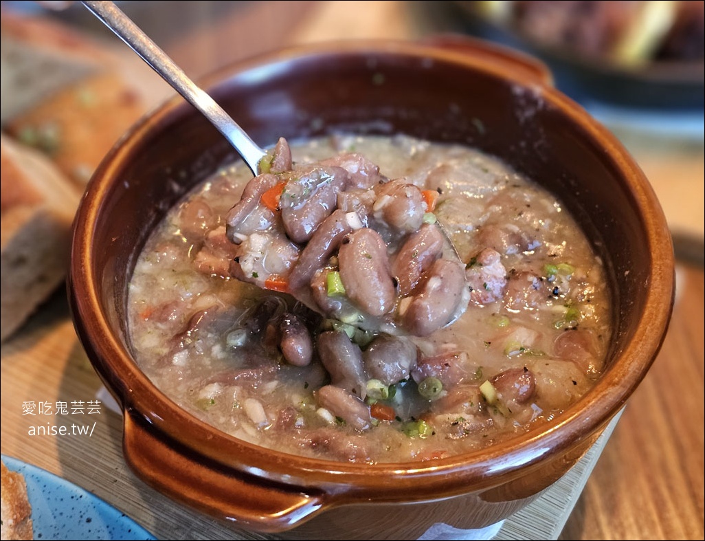 林口美食 | ABV 地中海餐酒館，超夯地中海料理+精釀啤酒，氣氛十足！👍 (文末菜單)