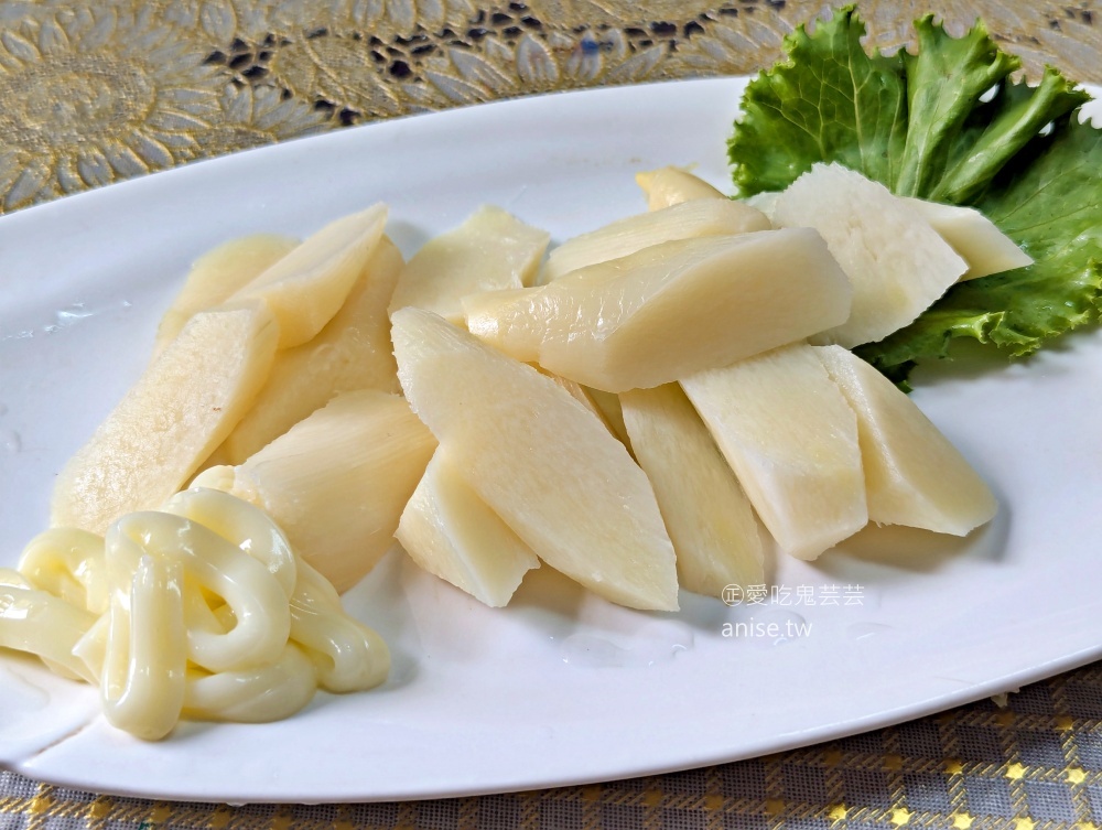 新店小吃部，熱炒黑白切都有，隱藏在宜蘭橋旁的巷弄美食(姊姊食記)