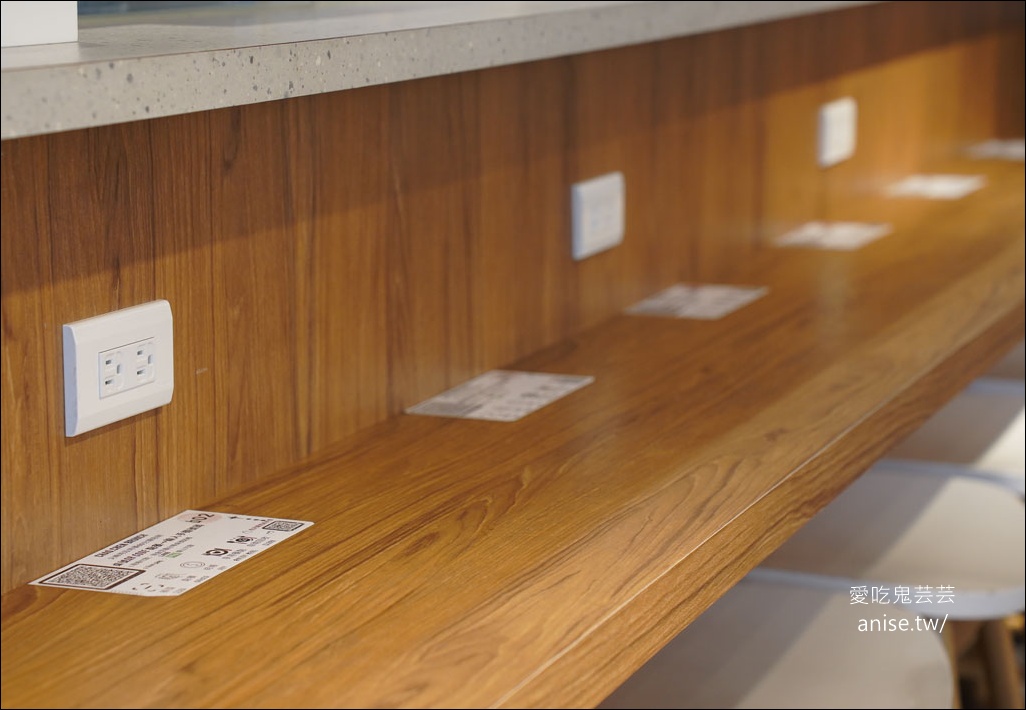 朝晨商號，新莊小清新早午餐，我是被布丁奶奶吸引來的！(寵物友善)