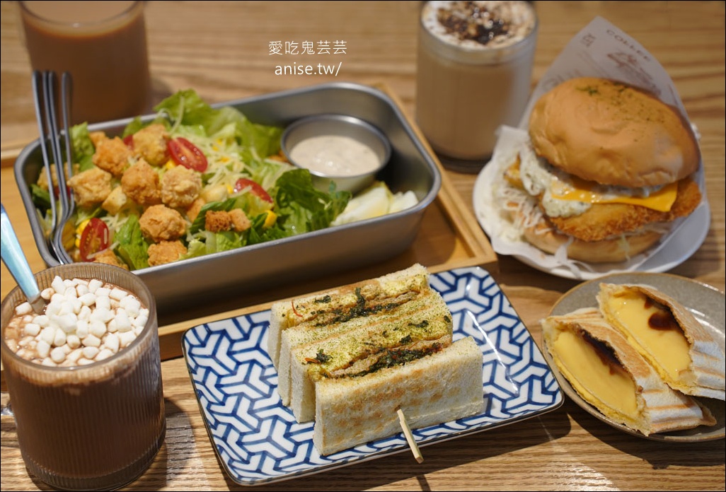 朝晨商號，新莊小清新早午餐，我是被布丁奶奶吸引來的！(寵物友善) @愛吃鬼芸芸