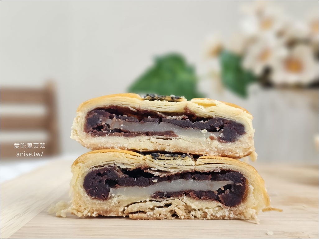 鎧樂餅舖，冠軍經典烏豆沙蛋黃酥，獲獎無數的糕餅舖