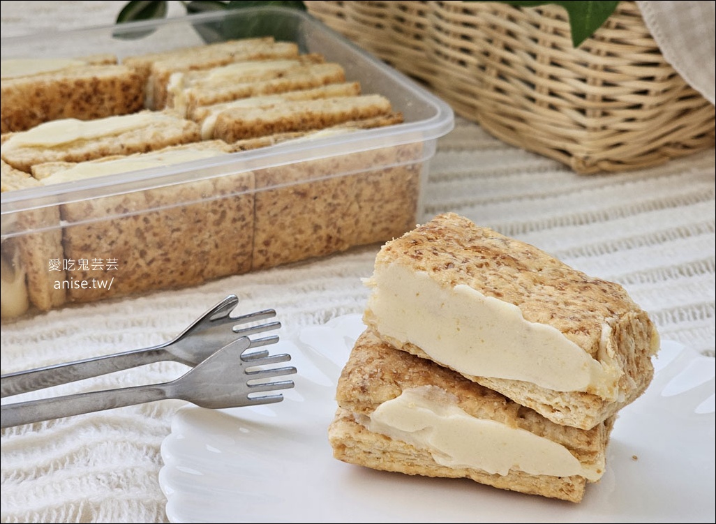 鎧樂餅舖，冠軍經典烏豆沙蛋黃酥，獲獎無數的糕餅舖