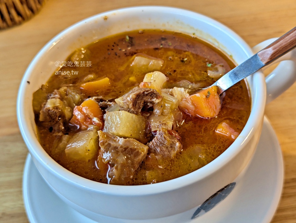 無聊秘境，超豐盛的波奇碗早午餐用料實在，三峽台七乙線美食(姊姊食記)