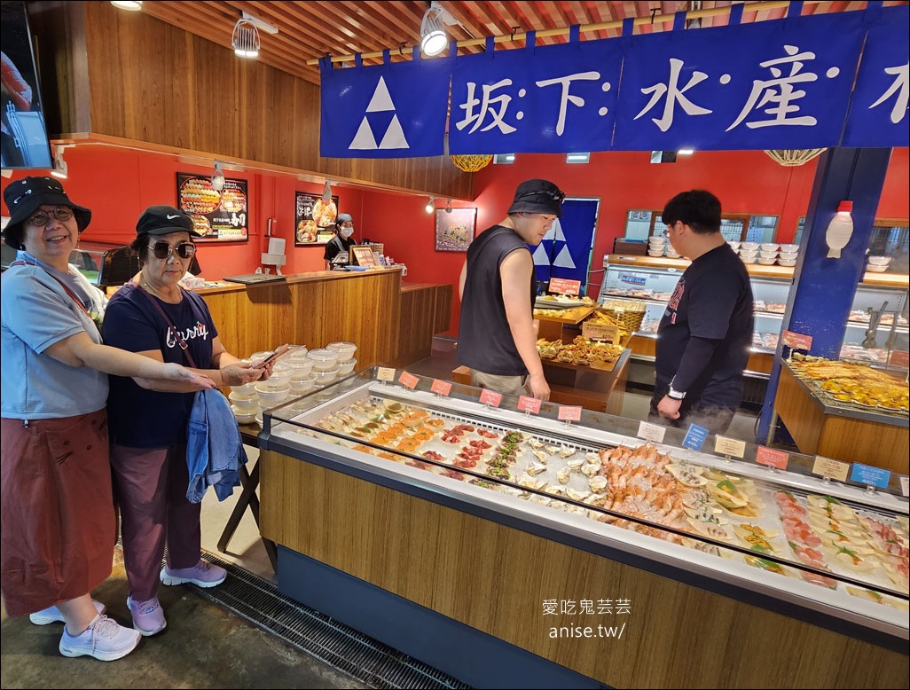 糸滿魚市場@沖繩海鮮，各式各樣海鮮，瘋狂拿是不用錢逆？