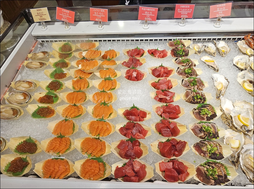 糸滿魚市場@沖繩海鮮，各式各樣海鮮，瘋狂拿是不用錢逆？