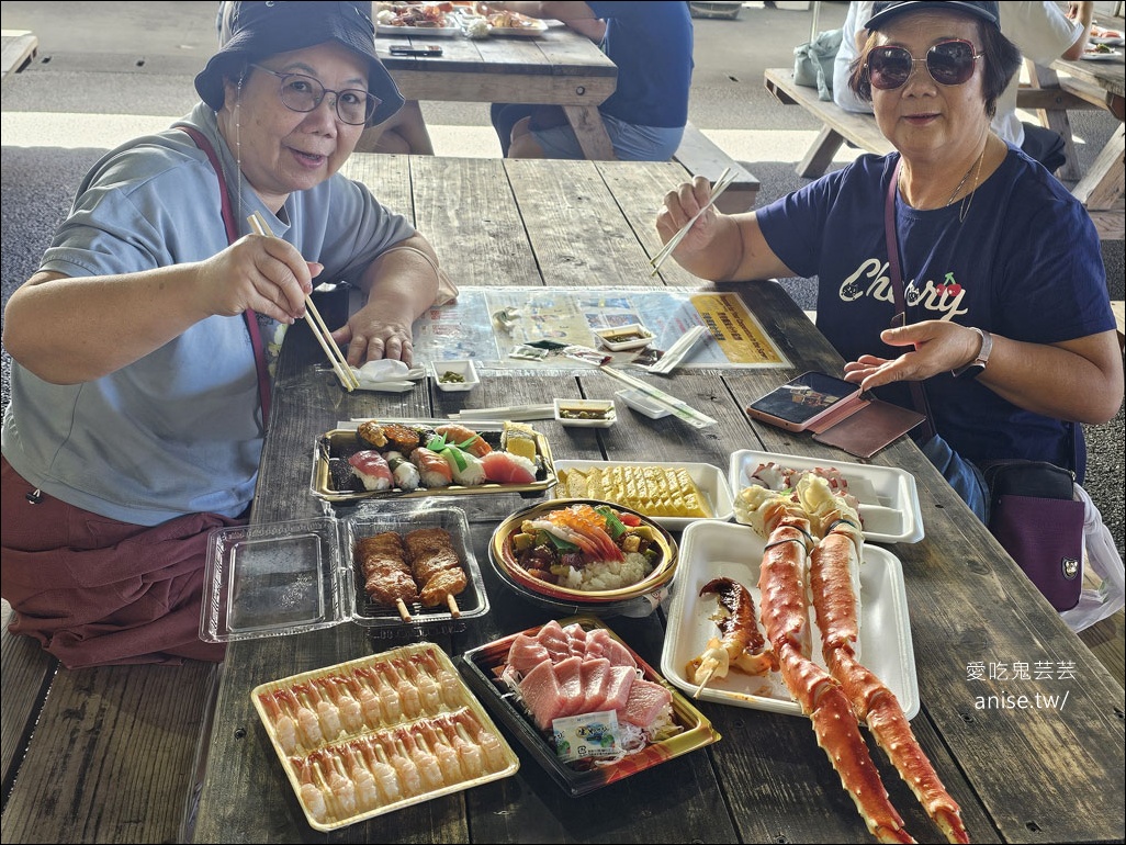 糸滿魚市場@沖繩海鮮，各式各樣海鮮，瘋狂拿是不用錢逆？