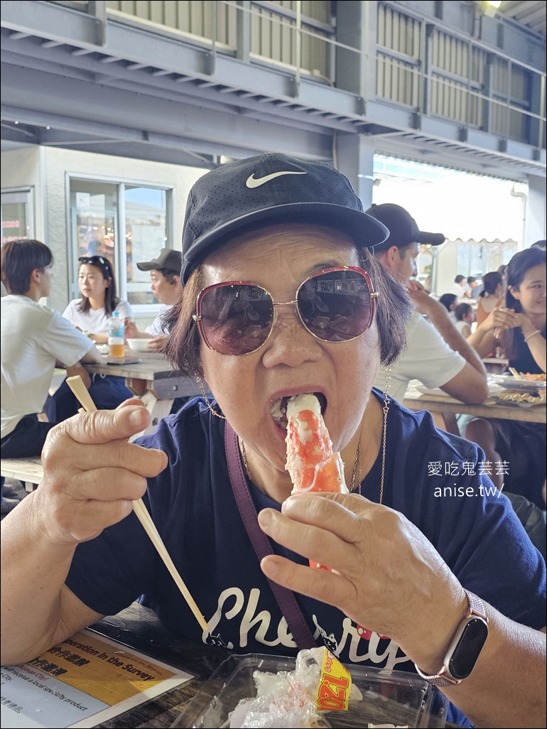 糸滿魚市場@沖繩海鮮，各式各樣海鮮，瘋狂拿是不用錢逆？