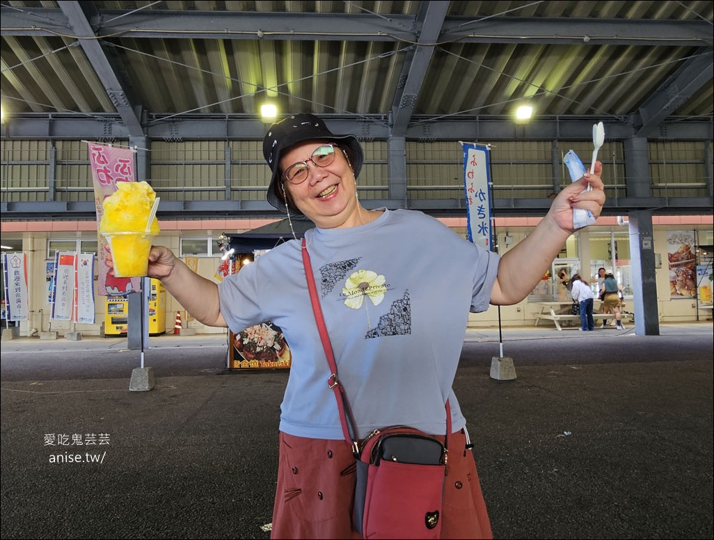 糸滿魚市場@沖繩海鮮，各式各樣海鮮，瘋狂拿是不用錢逆？