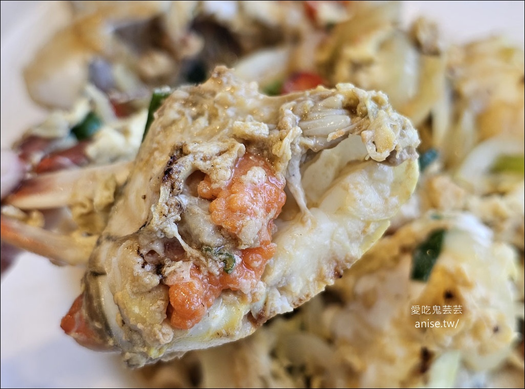 龜吼漁港漁夫市集 | 一樓買海鮮、二樓熱炒+代客料理，用餐區無敵海景太厲害！