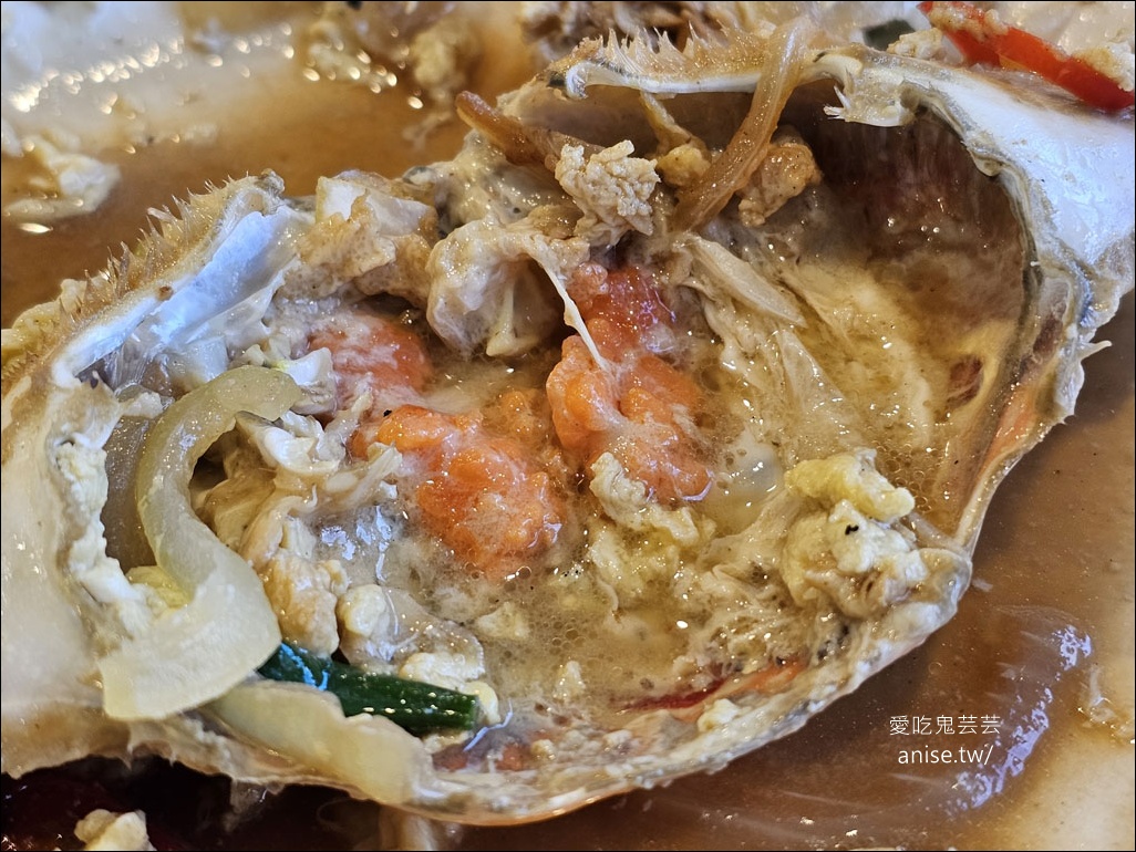 龜吼漁港漁夫市集 | 一樓買海鮮、二樓熱炒+代客料理，用餐區無敵海景太厲害！