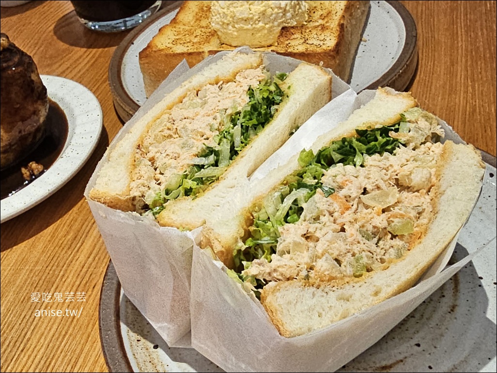 Fly Cafe 敦北店(長庚醫院後方)，肉桂捲和西西里咖啡還是得蒼蠅哥啊！(台北不限時咖啡廳)