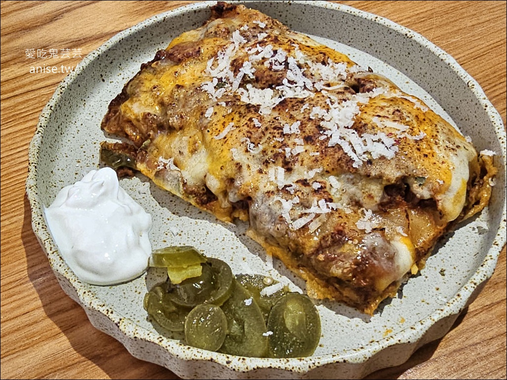 Fly Cafe 敦北店(長庚醫院後方)，肉桂捲和西西里咖啡還是得蒼蠅哥啊！(台北不限時咖啡廳)