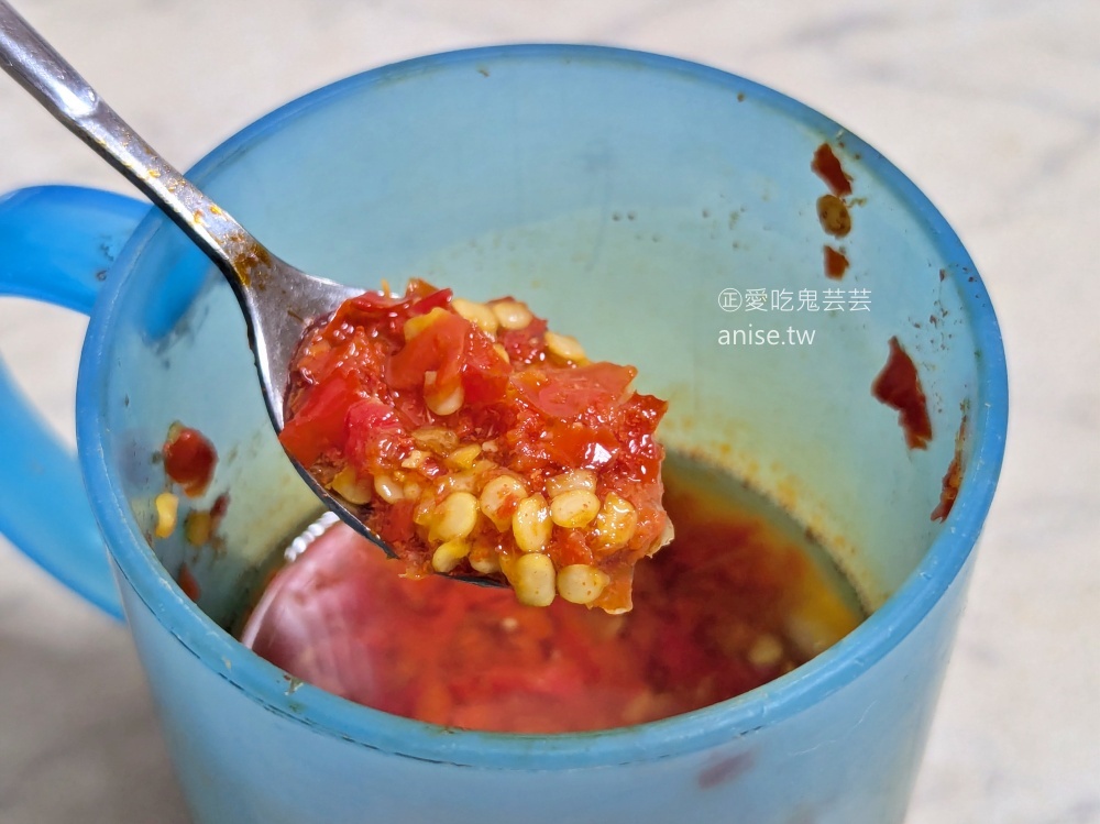 蕭家下港脆皮臭豆腐，平日也排隊的中和廟口在地美食(姊姊食記)