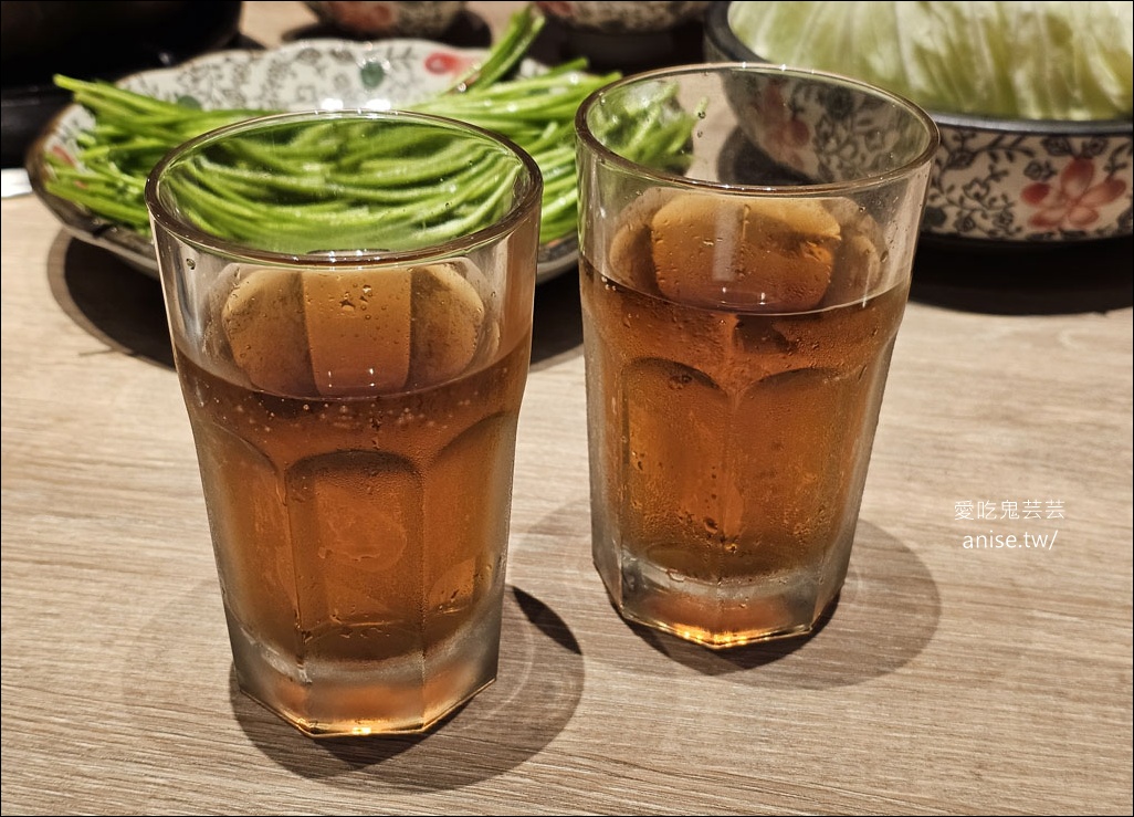 台中火鍋 | 湯棧中清店，冷藏肉鍋物專賣店，湯底有雞肉耶！