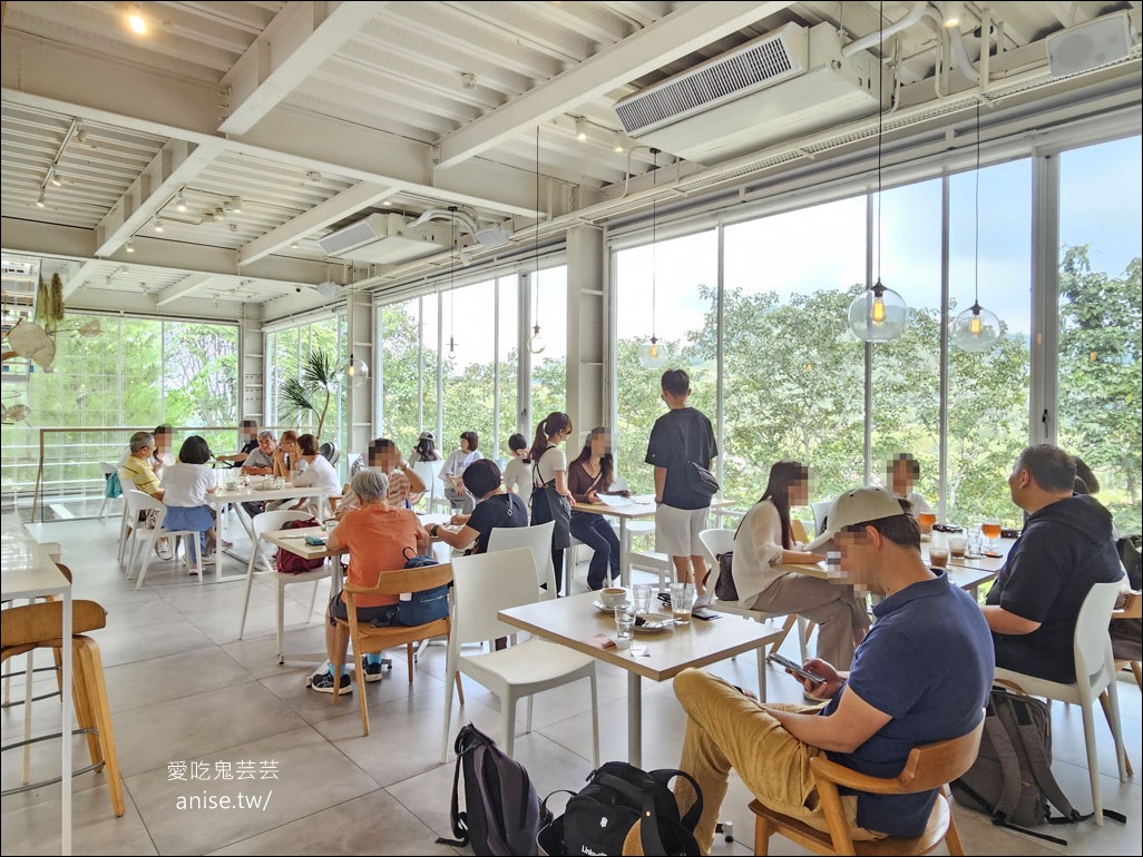蠻荒咖啡 | 日月潭精品咖啡，純白美麗的明亮咖啡屋