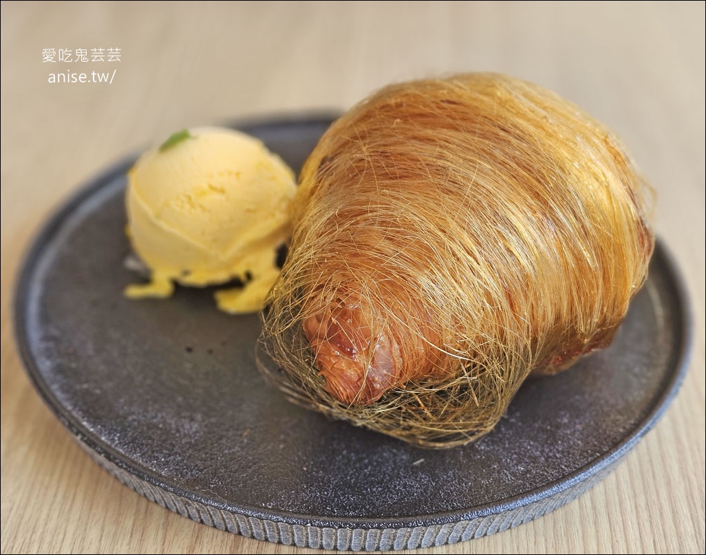 蠻荒咖啡 | 日月潭精品咖啡，純白美麗的明亮咖啡屋