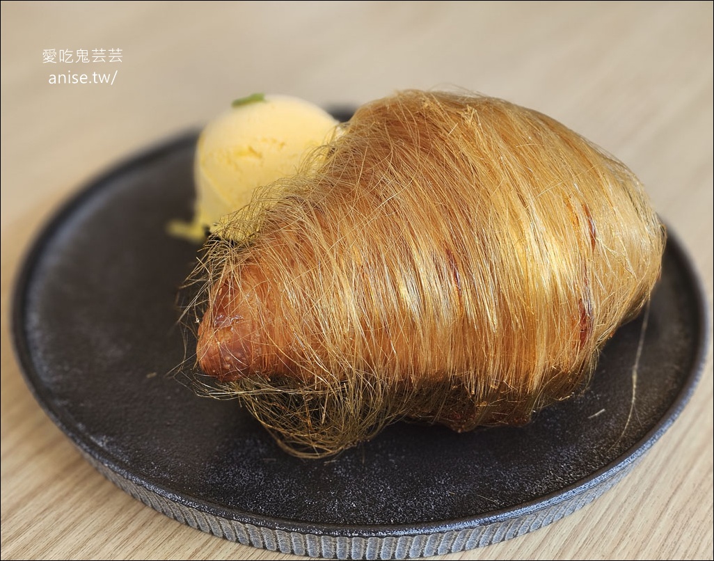 蠻荒咖啡 | 日月潭精品咖啡，純白美麗的明亮咖啡屋