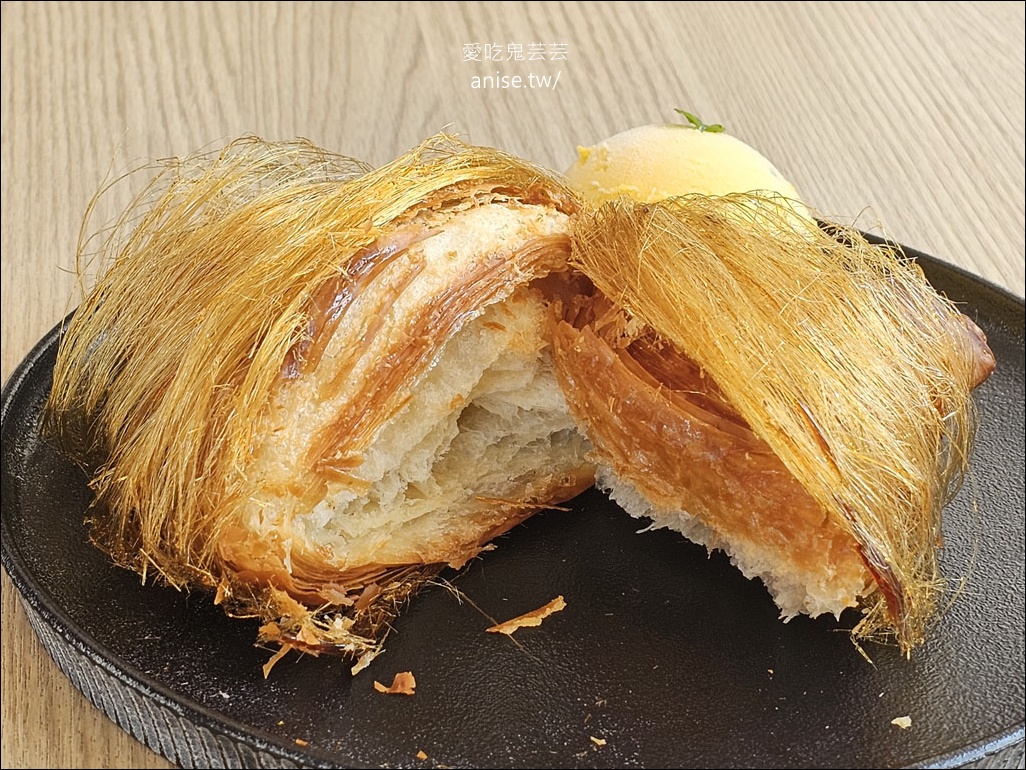 蠻荒咖啡 | 日月潭精品咖啡，純白美麗的明亮咖啡屋