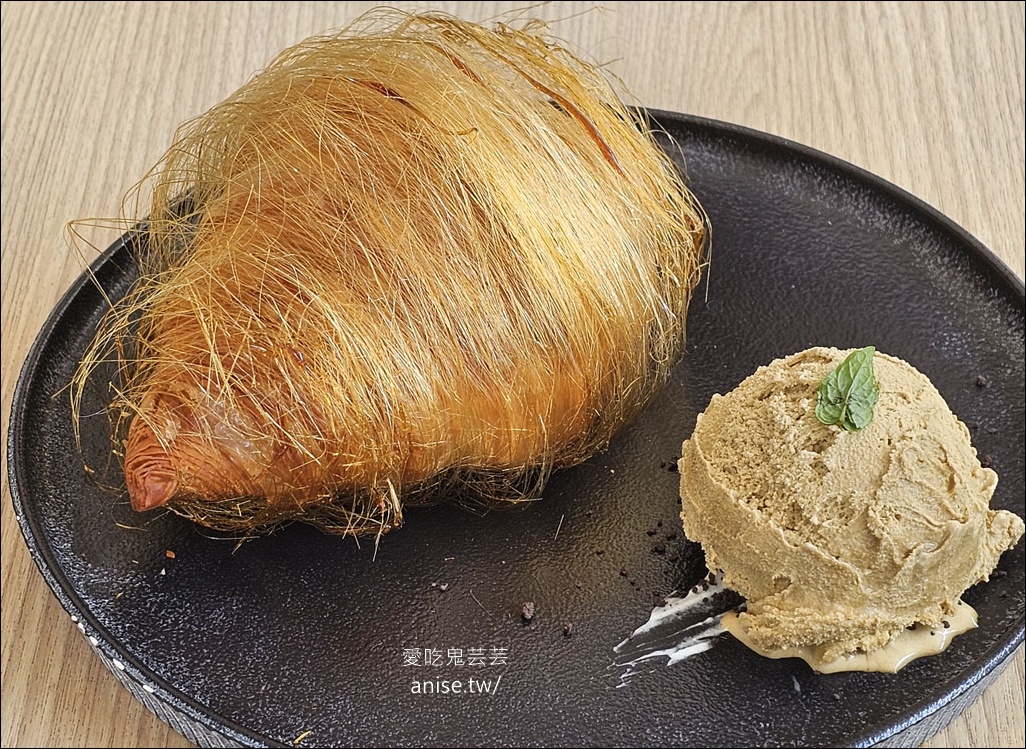 蠻荒咖啡 | 日月潭精品咖啡，純白美麗的明亮咖啡屋