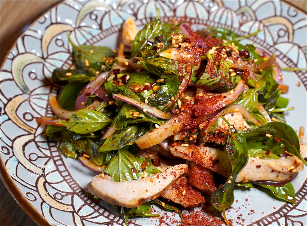 ABV南洋餐酒館(近國父紀念館2號出口)，道地過癮的泰國料理 (文末菜單)