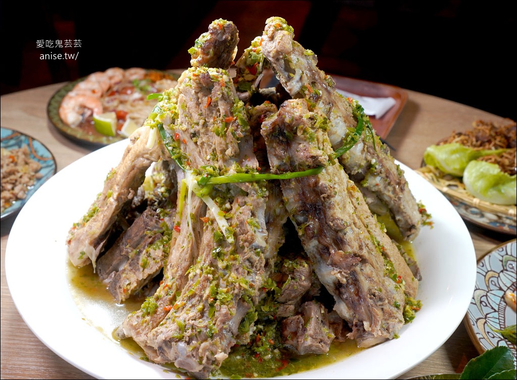 ABV南洋餐酒館(近國父紀念館2號出口)，道地過癮的泰國料理 (文末菜單)