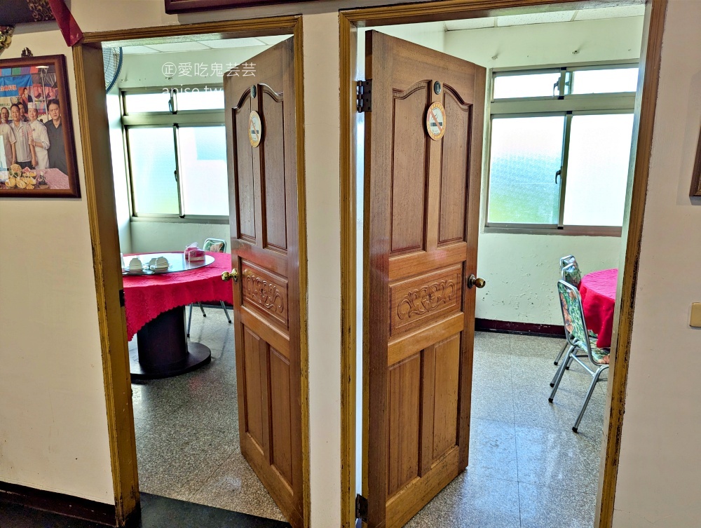 新屋建業鵝肉美食館，隱藏在田野小路裡的超人氣美食(姊姊食記)