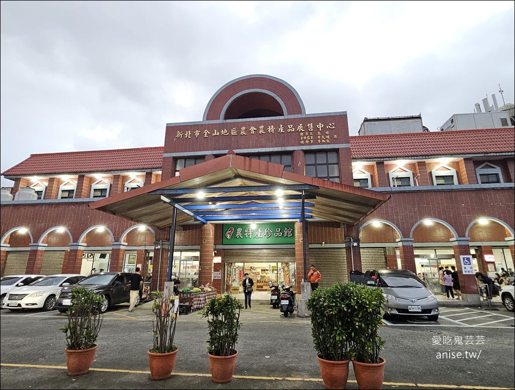 福緣火鍋，生意好到平日下午都要排隊(平日可預約)，還有隱藏版熱炒！