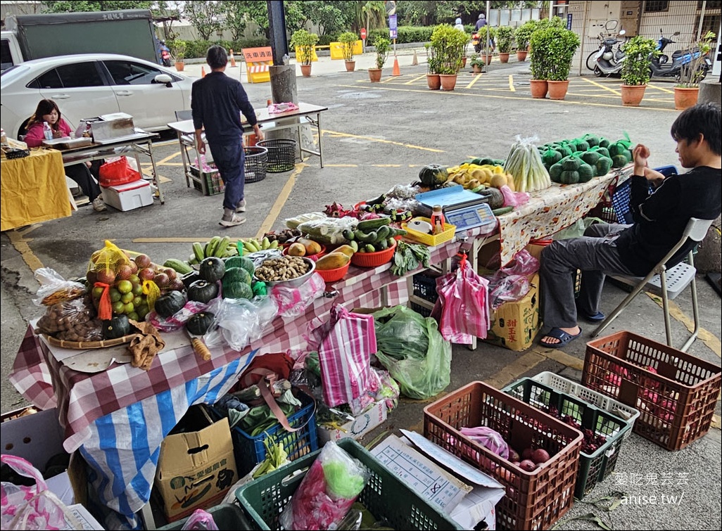 福緣火鍋，生意好到平日下午都要排隊(平日可預約)，還有隱藏版熱炒！