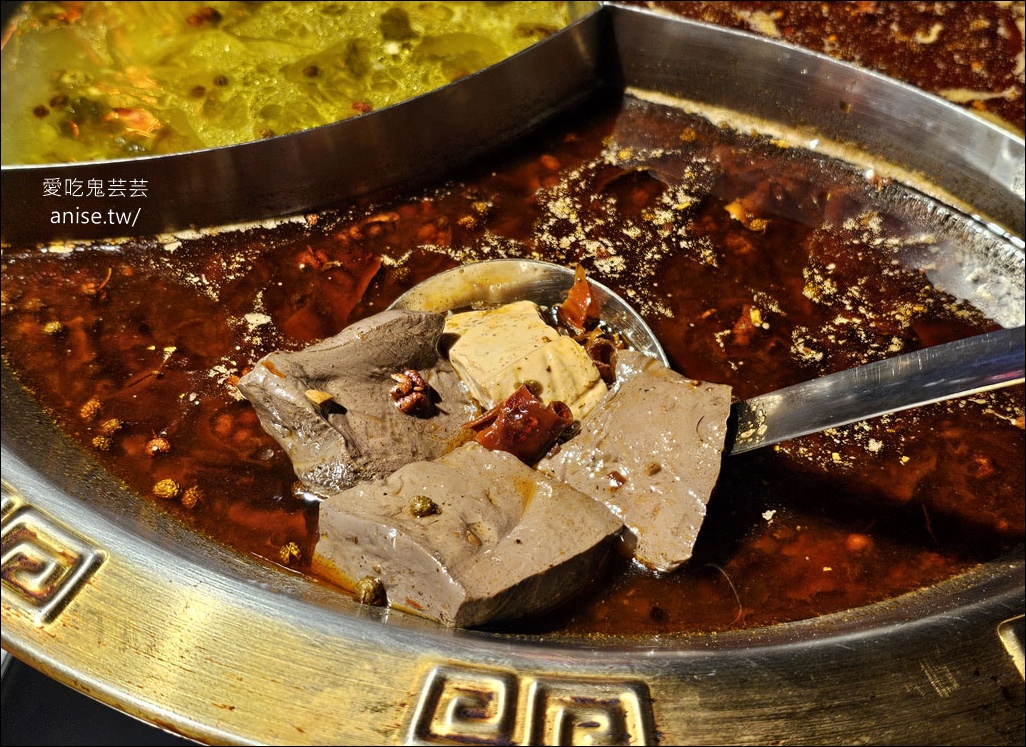 ABV串串啤酒館 西門店，一串10元隨便拿，重慶辣、台灣辣任選！(文末菜單)