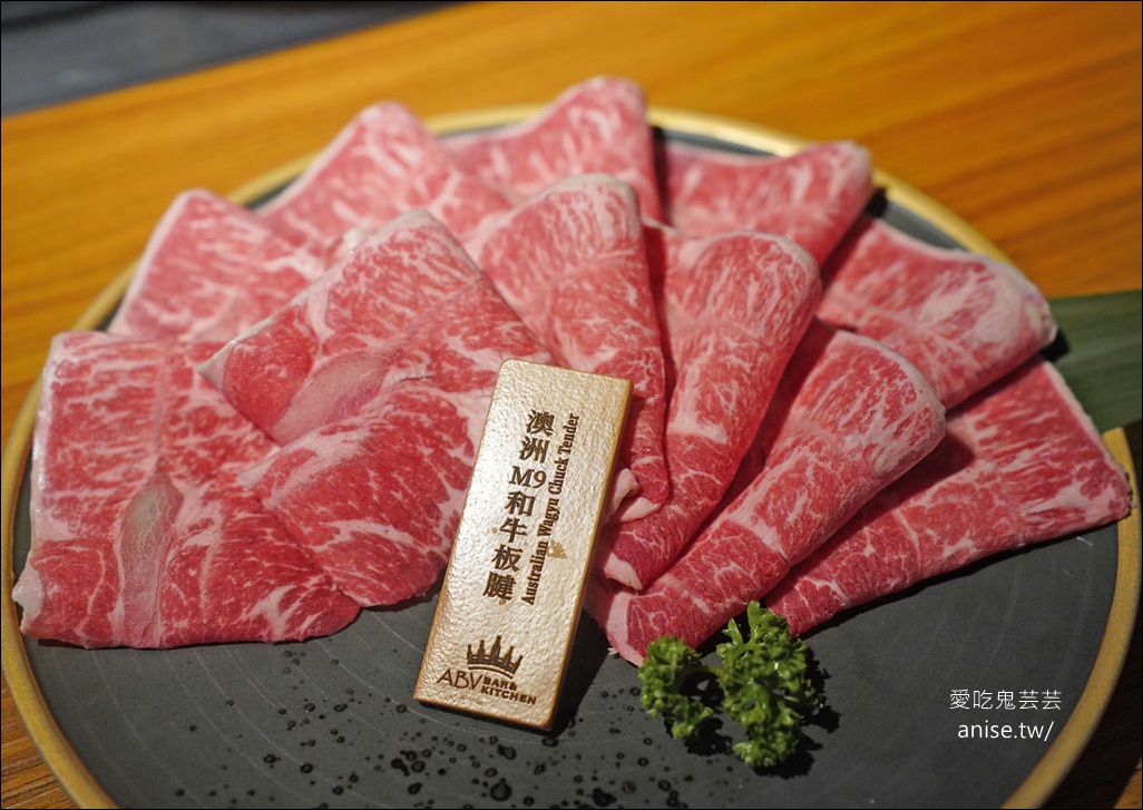 ABV串串啤酒館 西門店，一串10元隨便拿，重慶辣、台灣辣任選！(文末菜單)