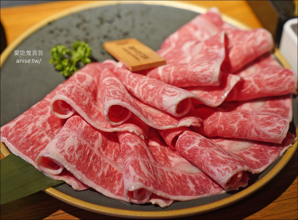 ABV串串啤酒館 西門店，一串10元隨便拿，重慶辣、台灣辣任選！(文末菜單)