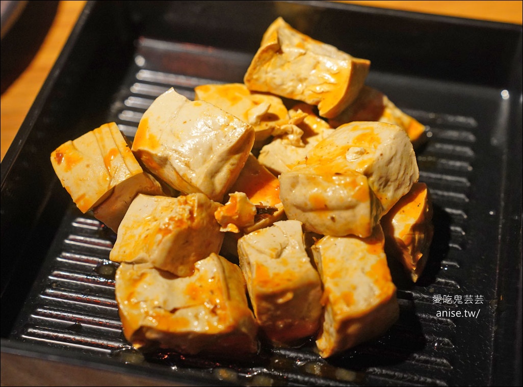 ABV串串啤酒館 西門店，一串10元隨便拿，重慶辣、台灣辣任選！(文末菜單)