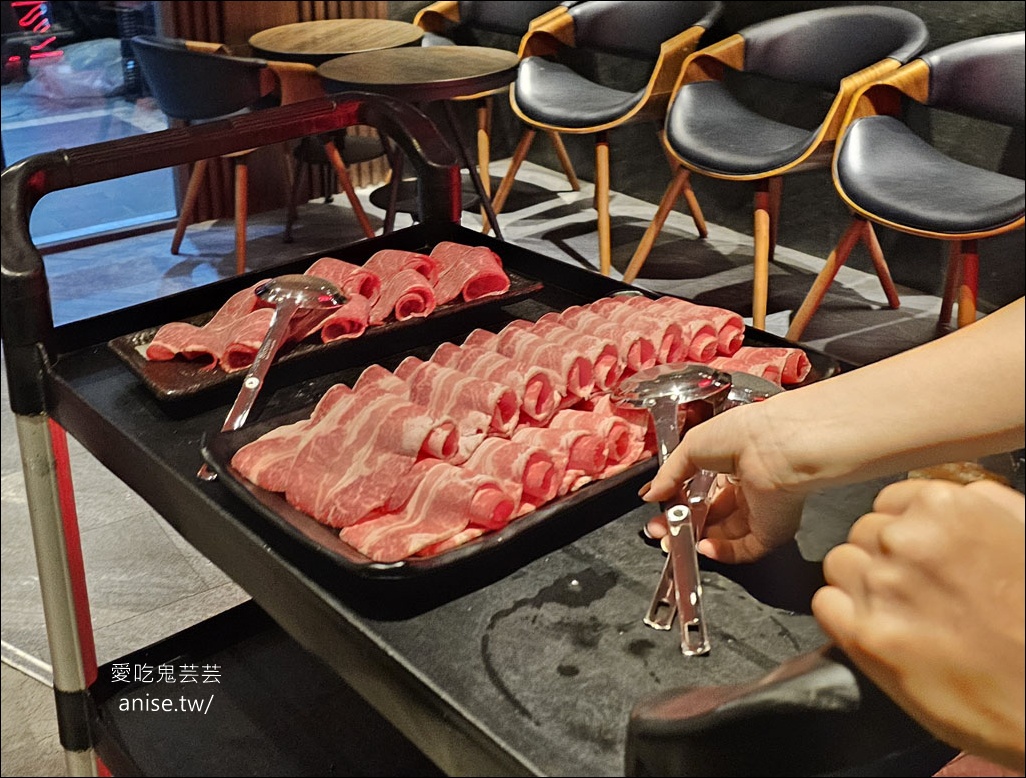 金鍋盃，甘蔗湯頭清甜小火鍋，料好實在、寵物友善(文末菜單)