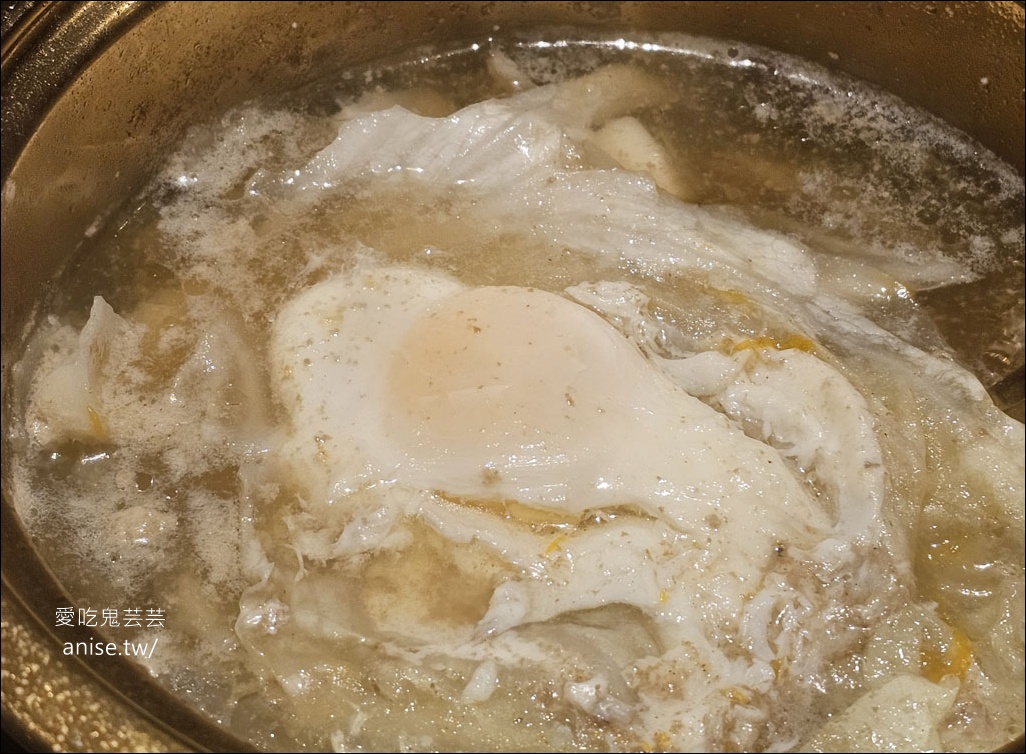 金鍋盃，甘蔗湯頭清甜小火鍋，料好實在、寵物友善(文末菜單)