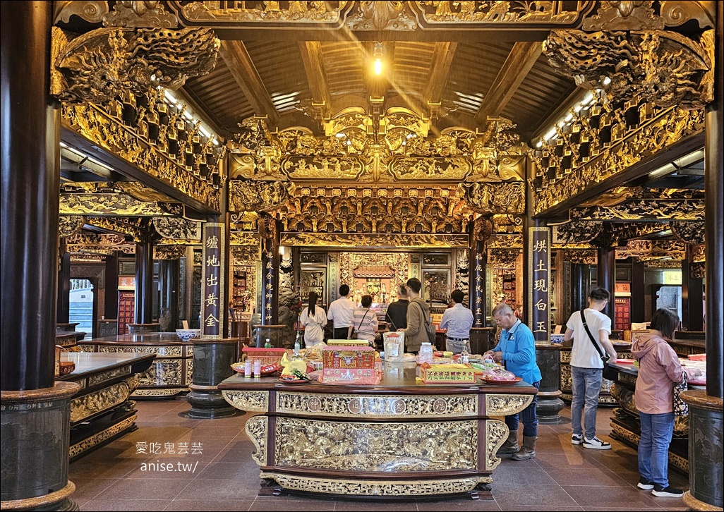 烘爐地(南山福德宮)換錢母，北部求財、招財進寶聖地