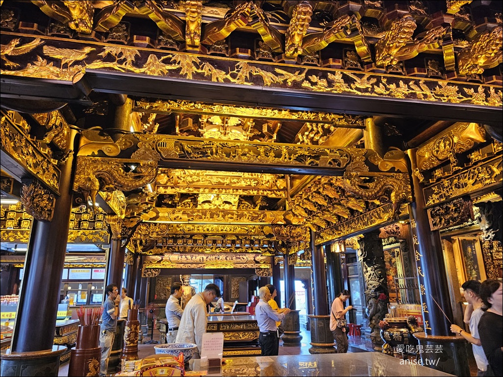 烘爐地(南山福德宮)換錢母，北部求財、招財進寶聖地