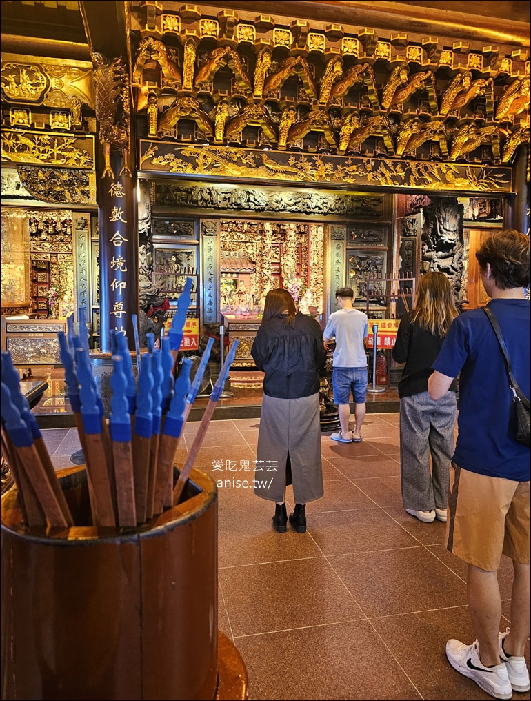 烘爐地(南山福德宮)換錢母，北部求財、招財進寶聖地