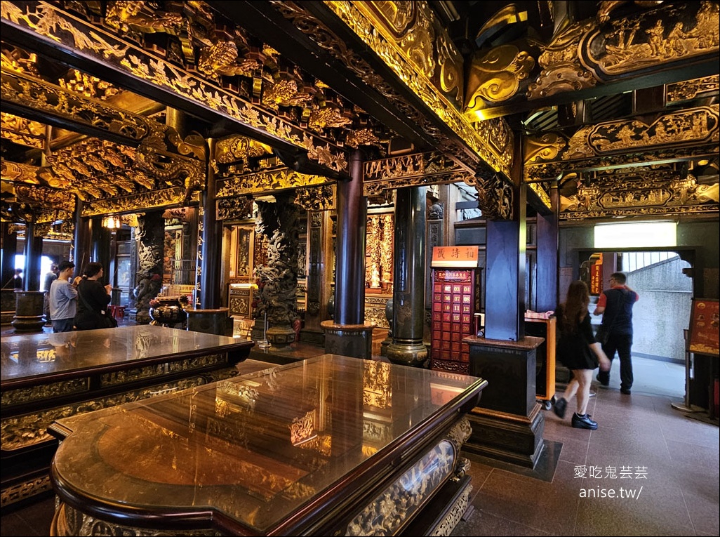 烘爐地(南山福德宮)換錢母，北部求財、招財進寶聖地