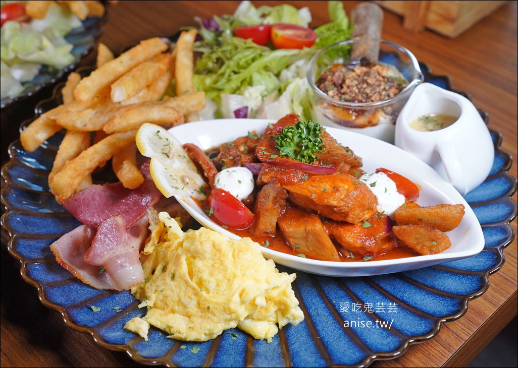 ABV地中海餐酒館台中概念店，全台啤酒種類最多，宛如啤酒博物館！