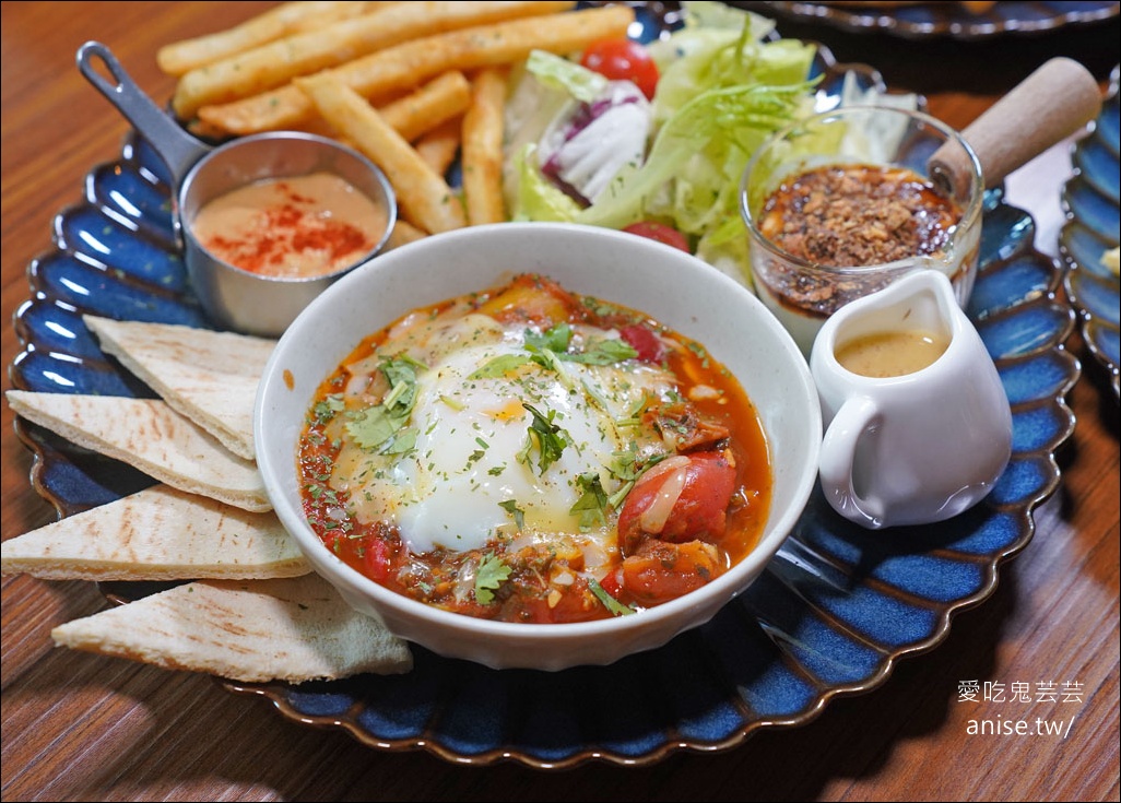 ABV地中海餐酒館台中概念店，全台啤酒種類最多，宛如啤酒博物館！