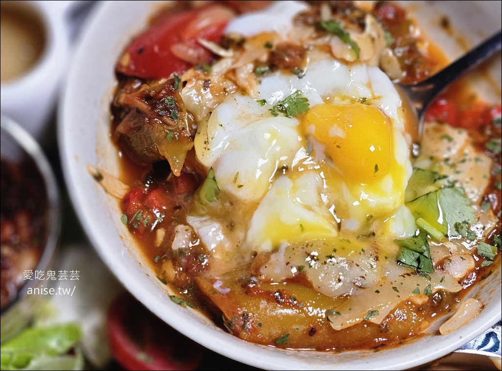 ABV地中海餐酒館台中概念店，全台啤酒種類最多，宛如啤酒博物館！