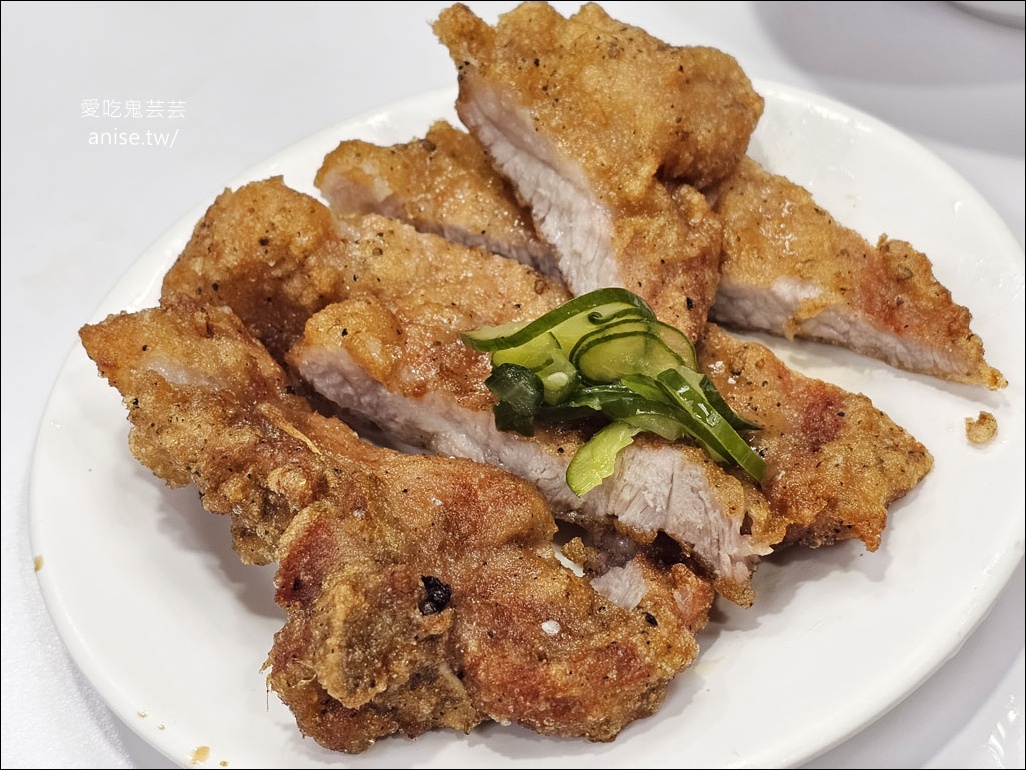 金園排骨萬年店，超過一甲子的超厚排骨老店，從小吃到大！